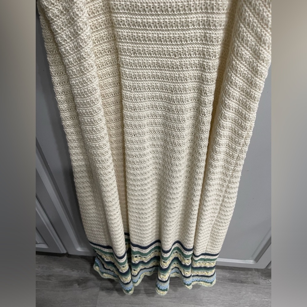 Universal Threads Elegant Yellow and Cream Crochet Dress 2X - Picture 7 of 11